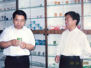 2006年5月9日，時(shí)任洛陽市市長(zhǎng)連維良到我公司考察